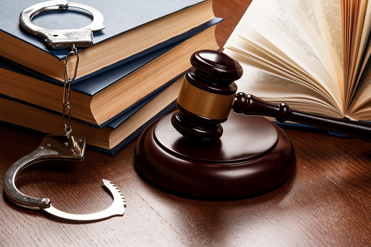 >How to Choose the Right Senior Lawyer for Your Case – Expert Guidance by Siddharth Khanna, Legal Advisor, TheLawTalent.com